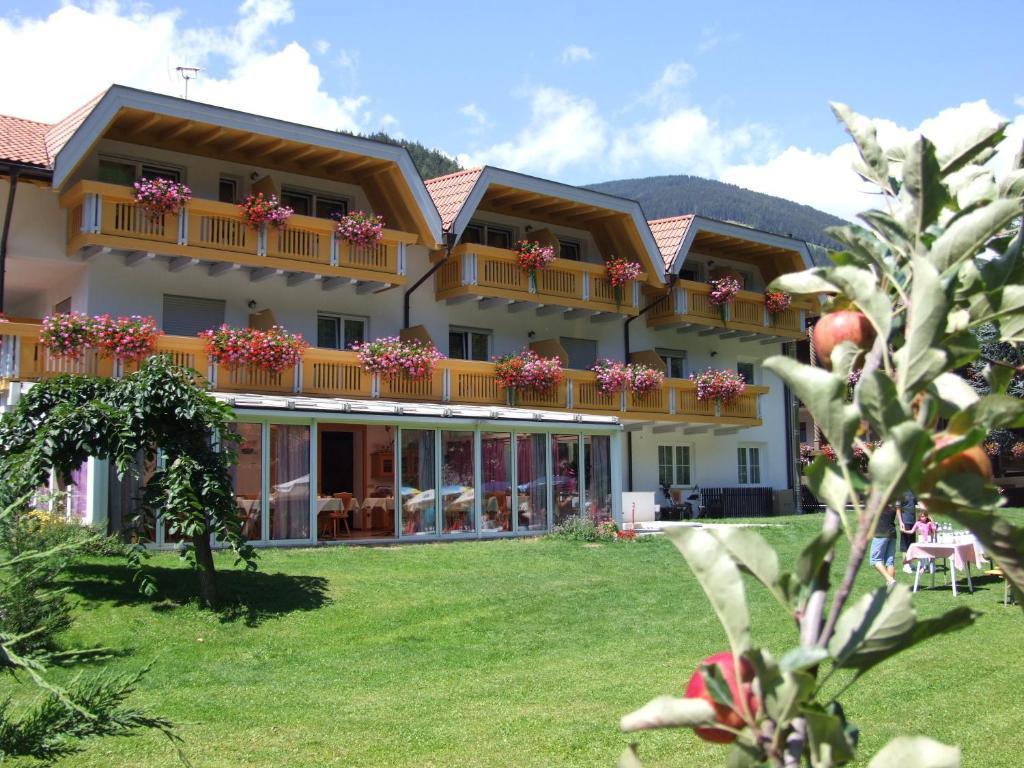 Hotel Olympia Sarentino Quarto foto